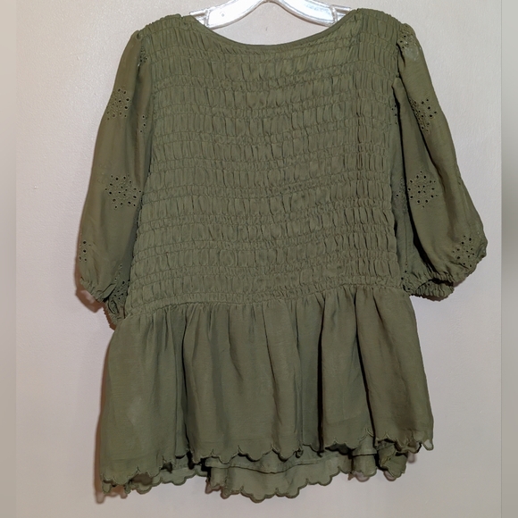OLD NAVY Fitted Puff Sleeve Smocked Chiffon Top in Green Size XXL - Picture 4 of 5